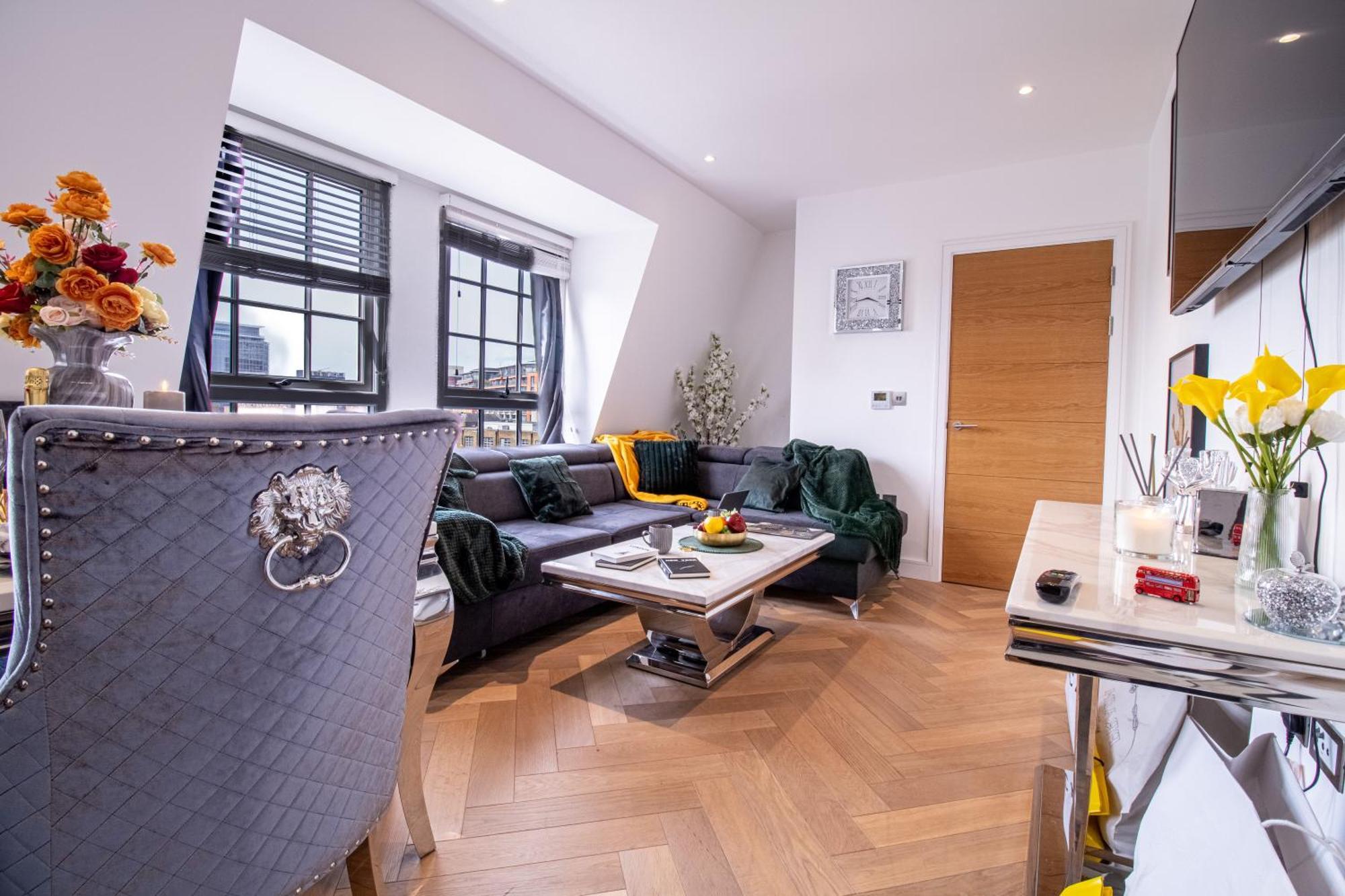 Luxurious 1-Bedroom Penthouse In Marble Arch 71 Londen Buitenkant foto