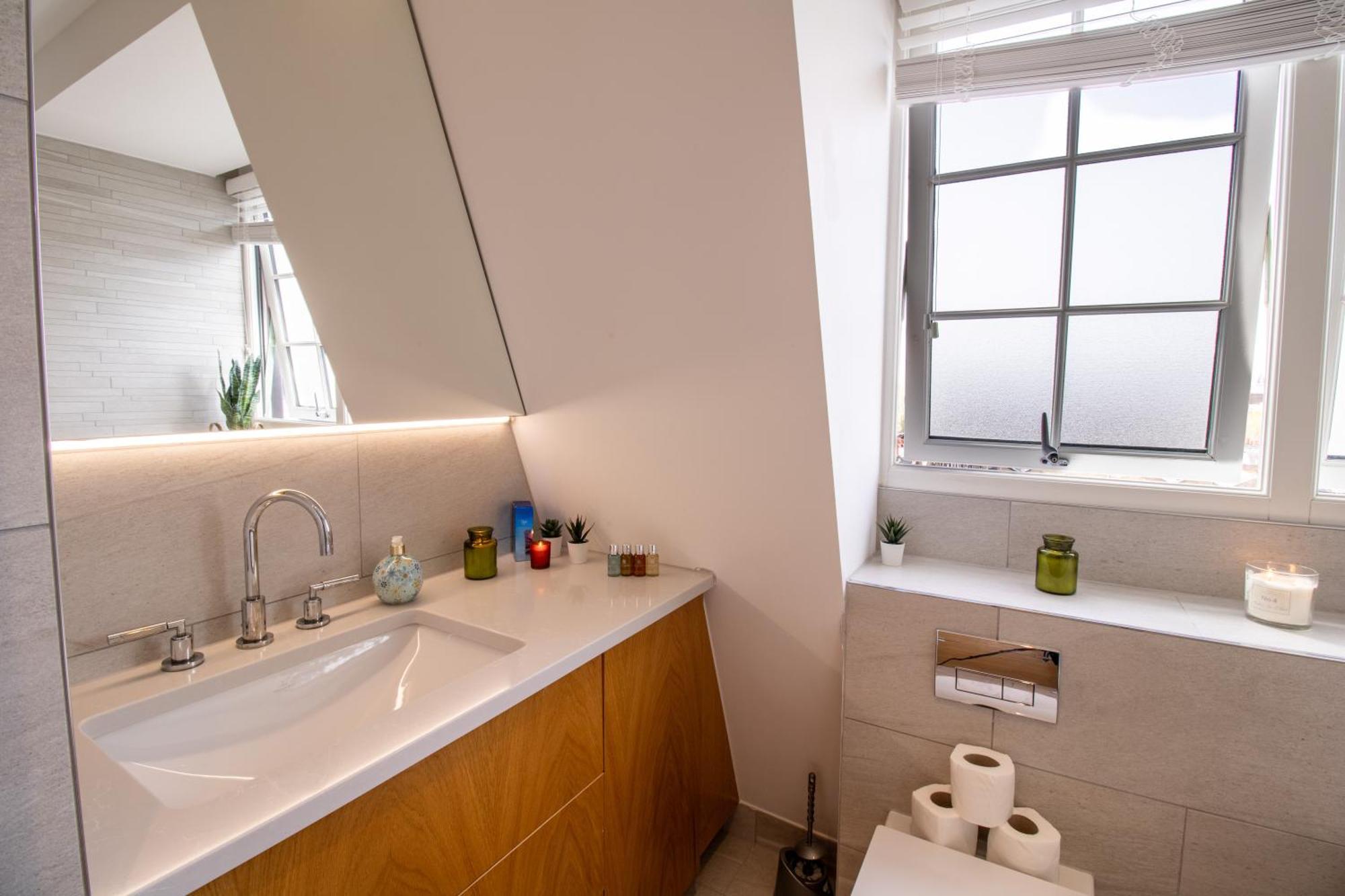 Luxurious 1-Bedroom Penthouse In Marble Arch 71 Londen Buitenkant foto